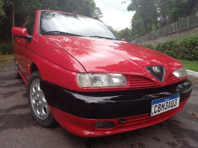 Alfa Romeo 145 2.0 Quadrifolio 1996 — Brazilian Classic Cars